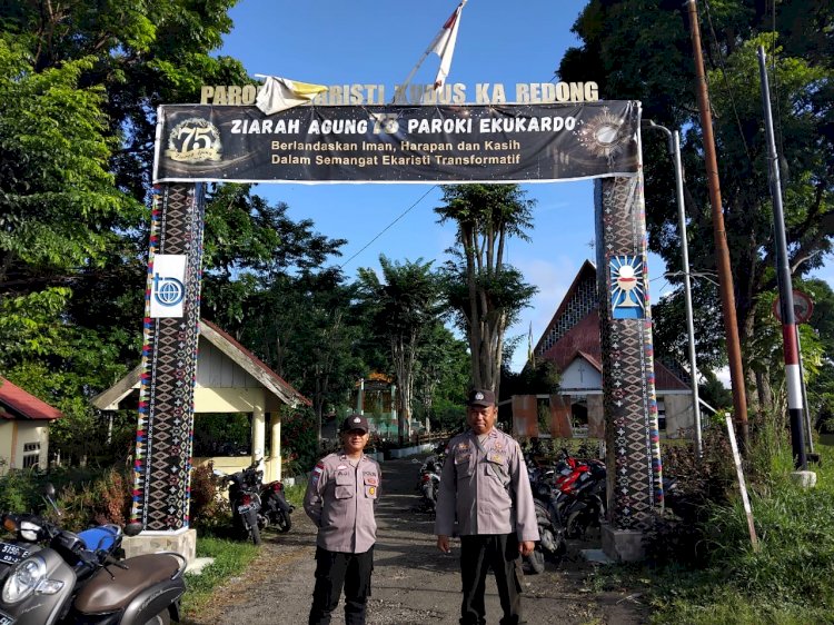 Polres Manggarai Amankan Ibadah Minggu di Langke Rembong, Wujudkan Rasa Aman dan Nyaman Umat Beribadah