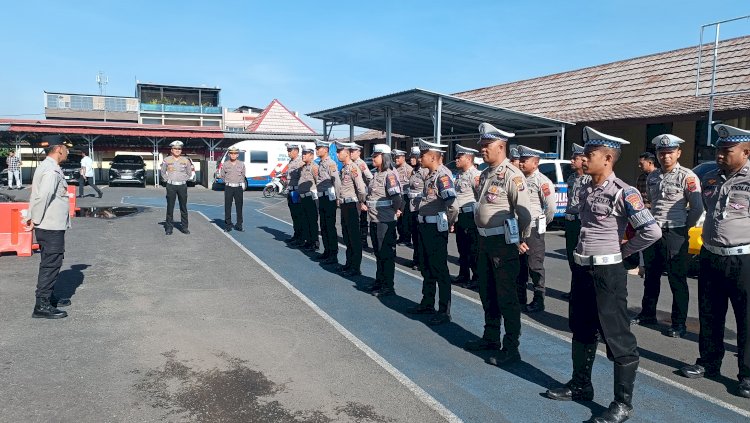 Waka Polres Manggarai Beri Arahan Khusus kepada Satuan Lalu Lintas: Tekankan Pelayanan Humanis dan Hindari Sikap Arogan