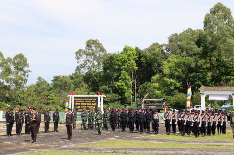KAPOLRES MANGGARAI PIMPIN UPACARA ZIARAH NASIONAL PERINGATI HARI PAHLAWAN KE-80 TAHUN 2025