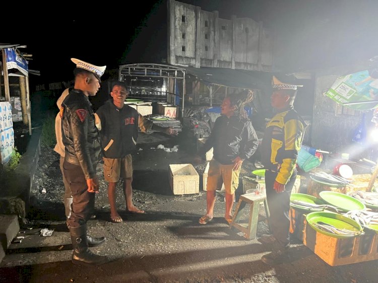 POLRES MANGGARAI KONSISTEN LAKSANAKAN PATROLI MALAM ANTISIPASI BALAP LIAR DAN PARKIR LIAR DI WILKUM POLRES MANGGARA