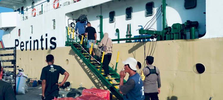 KP3 LAUT PELABUHAN REO GELAR PENGAMANAN KAPAL PERINTIS KM. SABUK NUSANTARA 49 DI PELABUHAN LAUT REO
