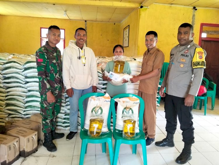 Bhabinkamtibmas Cibal Barat Lakukan Pendampingan Penyaluran Bantuan Pangan di Empat Desa