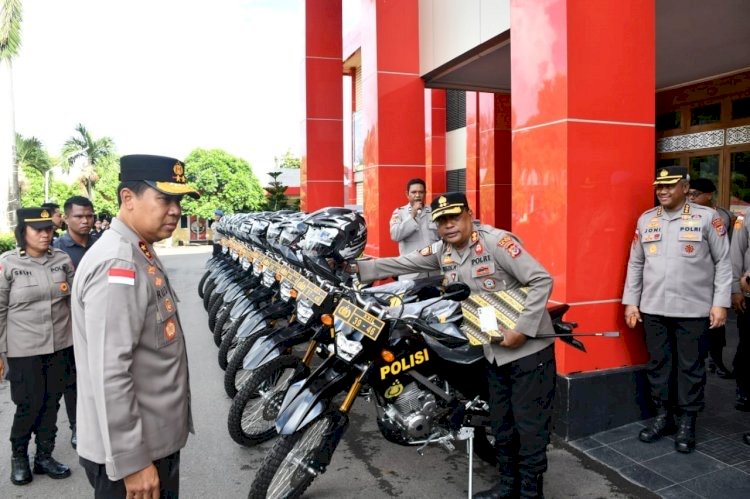 Komisi III DPR RI Apresiasi Kinerja Kapolda NTT: Perkuat Layanan hingga Pelosok dengan 20 Motor Bhabinkamtibmas*