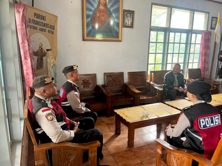 Sat Samapta Polres Manggarai Intensifkan Patroli Pengamanan Gereja Jelang Natal dan Tahun Baru 2026