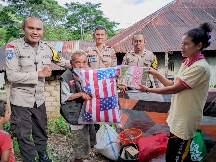Polres Manggarai  Melalui Bhabinkamtibmas Dan Kasidokes  Salurkan Bantuan Kaum Lansia Di Desa Bangka Kecamatan Lelak