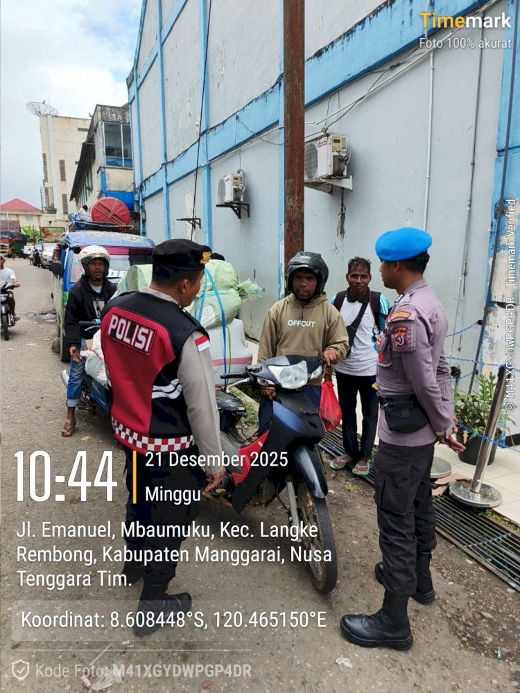 SATGAS PREVENTIF OPS LILIN TURANGGA 2025 POLRES MANGGARAI LAKSANAKAN PATROLI DI PUSAT KERAMAIAN DAN OBJEK VITAL