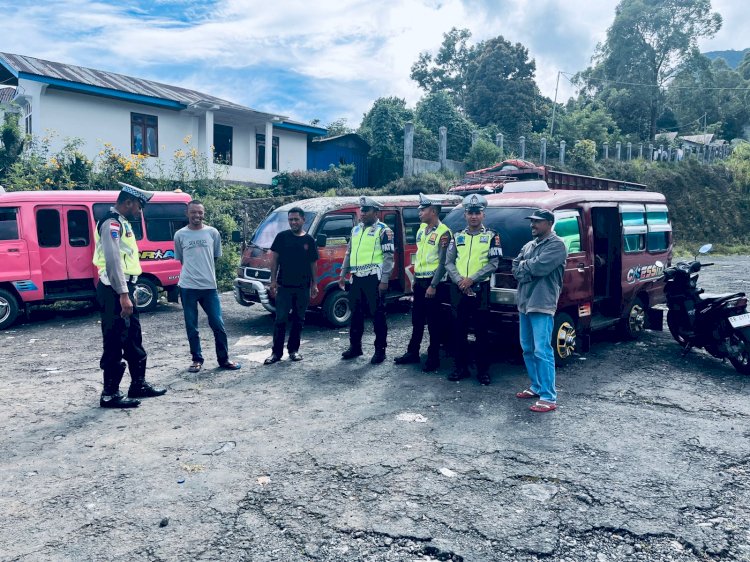 Satuan  lalu lintas Polres Manggarai Gelar Patroli KRYD, Pam Turlalin dan Himbauan Kamseltibcarlantas di Kota Ruteng