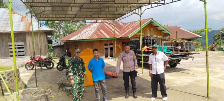 SINERGITAS TNI–POLRI PERKUAT KAMTIBMAS DI DESA GOLO LANGKOK, RAHONG UTARA