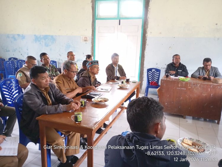 Bhabinkamtibmas Kecamatan Lelak Hadiri Rapat Sinkronisasi dan Koordinasi Lintas Sektor