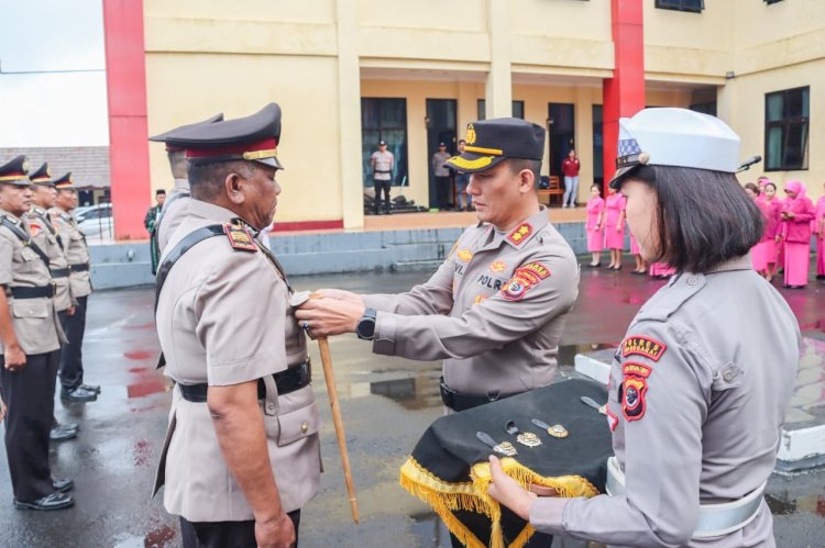 Kapolres Manggarai Pimpin Upacara Sertijab Pejabat Utama Polres Manggarai