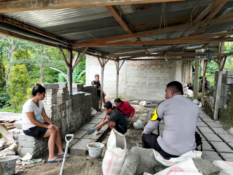 Bhabinkamtibmas Cibal Barat Laksanakan Patroli dan Sambang di Desa Compang Cibal
