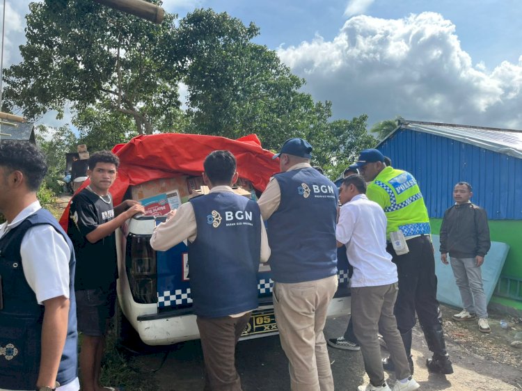 Sat Lantas Polres Manggarai Distribusikan Bantuan Logistik untuk Korban Bencana Alam di Lamba Leda