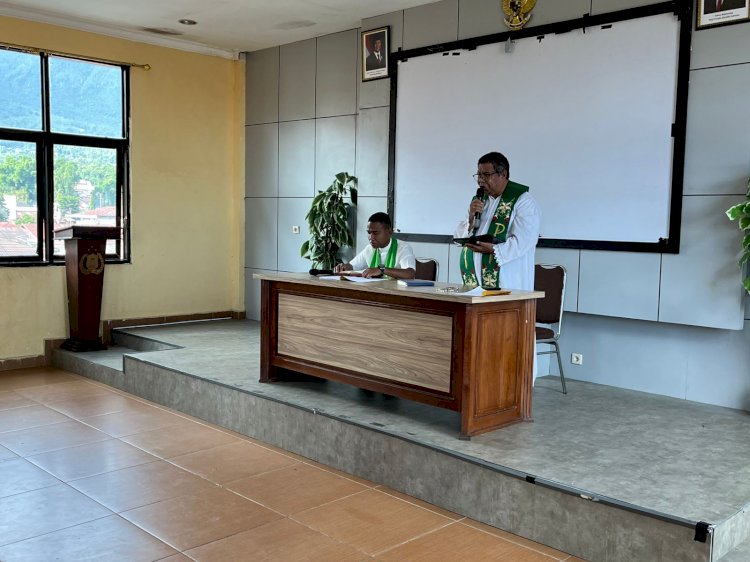 TINGKATKAN KEDISIPLINAN DAN KARAKTER  ANGGOTA POLRI YANG BERINTEGRITAS, POLRES MANGGARAI LAKSANAKAN KEGIATAN BINROTHAL