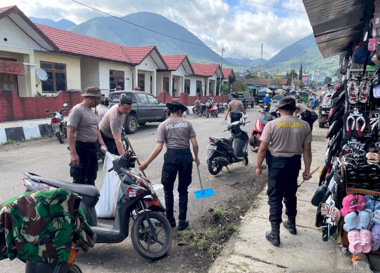 Dukung Program Presiden ASRI, Sat Samapta Polres Manggarai Polda NTT, Gelar Bhakti Sosial di Jalan Bhayangkara