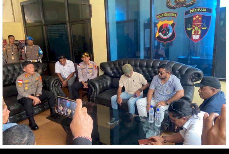 Polres Manggarai Polda NTT Kawal Aksi Unjuk Rasa Secara Humanis, Tegaskan Kasus Penemuan Mayat di Satar Mese Masih dalam proses Penyelidikan  maksimal ,Propesional dan Prosudural.