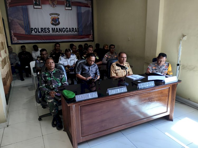 Polres Manggarai Bersama Forkopimda Ikuti Zoom Meeting Rakor Linsek Bid Ops Tingkat Menteri, Bahas Kesiapan Idul Fitri 1447 H “Mudik Aman Keluarga Bahagia”
