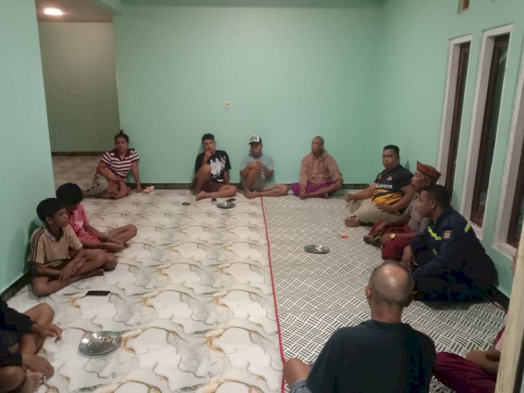 BHABINKAMTIBMAS DESA CAMBIR LECA LAKSANAKAN SAMBANG DAN PATROLI DIALOGIS DI KAMPUNG PONGPAHAR