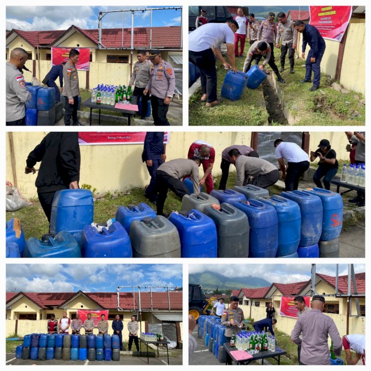 POLRES MANGGARAI MUSNAHKAN BARANG BUKTI MIRAS HASIL SITAAN OPERASI KEAMANAN