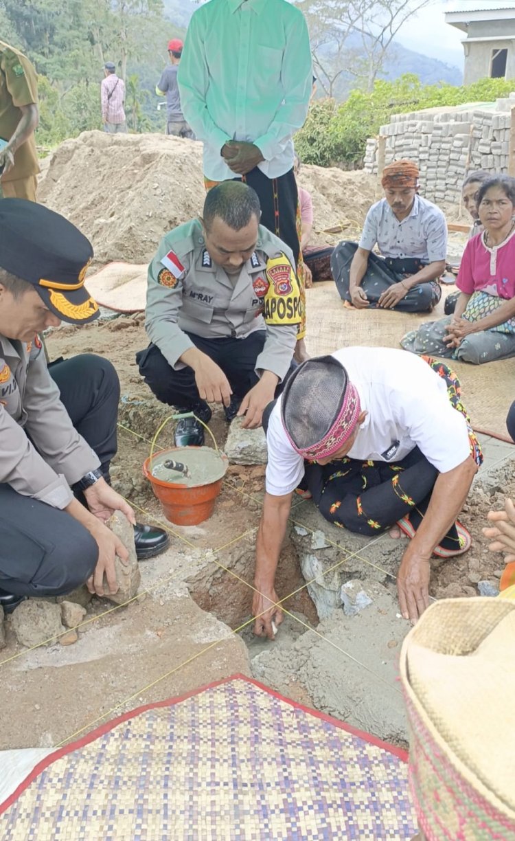 Kapolda NTT Salurkan Bantuan Rumah Layak Huni Melalui Kapolres Manggarai untuk Warga di Wilayah 3T