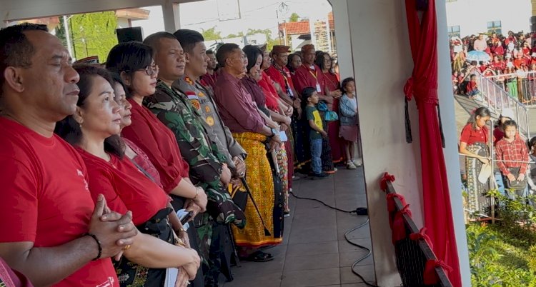 KAPOLRES MANGGARAI HADIRI IBADAH JUMAT AGUNG, RIBUAN UMAT NASRANI PADATI NATAS LABAR
