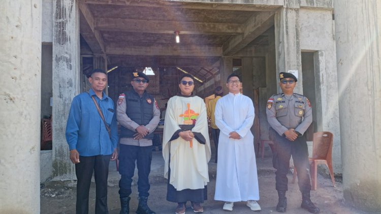 Pengamanan Misa Paskah Hari Kedua di Stasi Pedre Pio Kenda Berjalan Kondusif