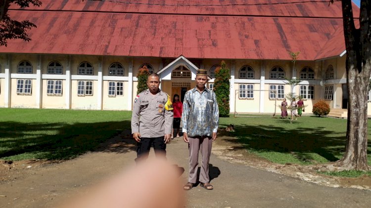 Bhabinkamtibmas Desa Buar Laksanakan Sambang dan Pengamanan Misa Paskah Kedua, Wujudkan Situasi Kondusif