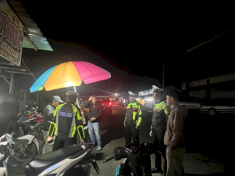 Patroli Malam Polres Manggarai Intensifkan Himbauan Antisipasi Balap Liar dan Parkir Sembarangan