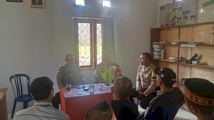 Bhabinkamtibmas dan Kapospol Kecamatan Lelak Hadiri Mediasi Sengketa Tanah di Desa Ketang, Wujudkan Kamtibmas yang Kondusif