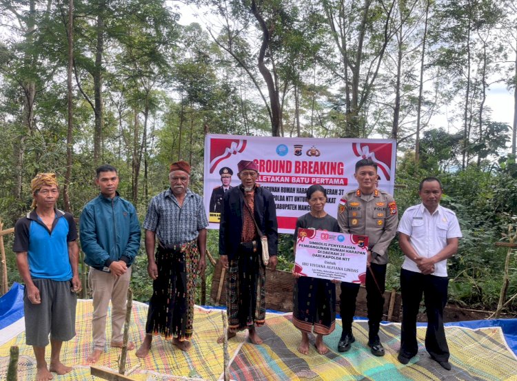 KAPOLRES MANGGARAI SALURKAN BANTUAN PEMBANGUNAN RUMAH LAYAK HUNI DARI KAPOLDA NTT