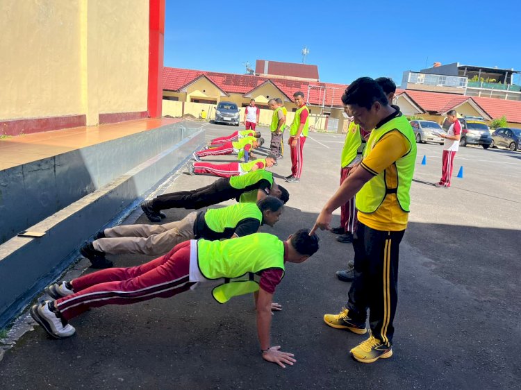 PASTIKAN KEBUGARAN PERSONEL TETAP TERJAGA, POLRES MANGGARAI GELAR TES KESEMAPTAAN JASMANI SEMESTER I T.A. 2026