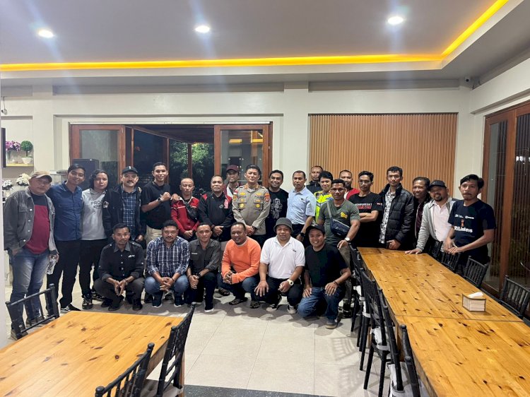 Ngopi Santai, Bangun Sinergi: Kapolres Manggarai Rangkul Insan Pers di Ruteng