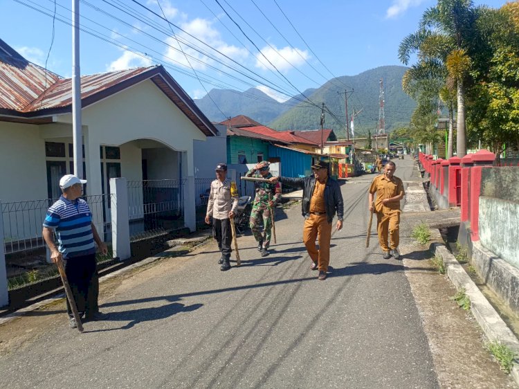 Bhabinkamtibmas Kelurahan Mbaumuku Bersama Unsur Terkait Laksanakan Penertiban HPR Demi Ciptakan Kamtibmas Aman dan Kondusif