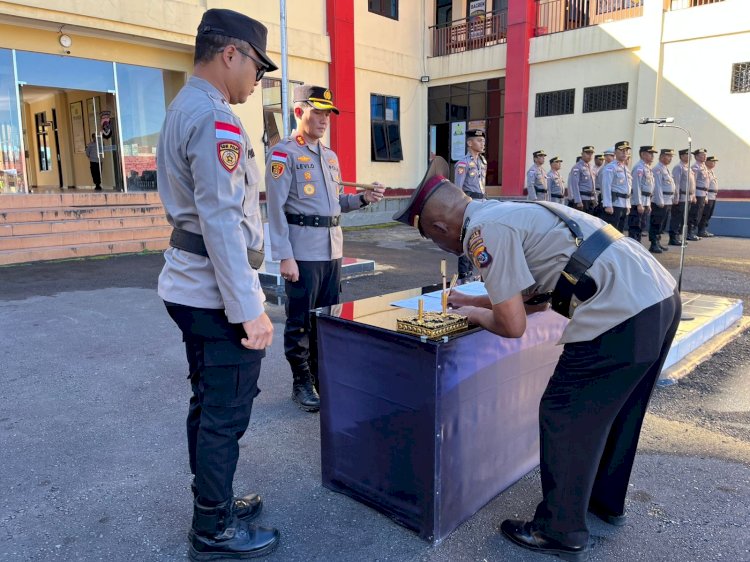 UPACARA SERAH TERIMA JABATAN KAPOLSEK CIBAL POLRES MANGGARAI BERLANGSUNG KHIDMAT