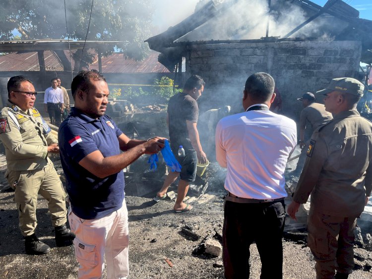 RESPON CEPAT POLRES MANGGARAI TANGANI DAN EVAKUASI KORBAN KEBAKARAN DI KUMBA, SATU ORANG MENINGGAL DUNIA