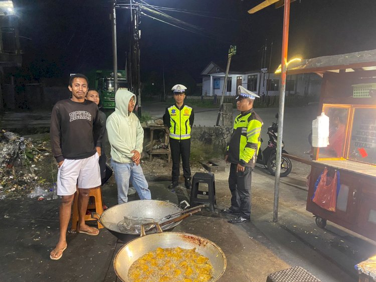 SATLANTAS POLRES MANGGARAI INTENSIFKAN PATROLI MALAM UNTUK ANTISIPASI BALAP LIAR DAN TEKAN ANGKA KECELAKAAN LALU LINTAS