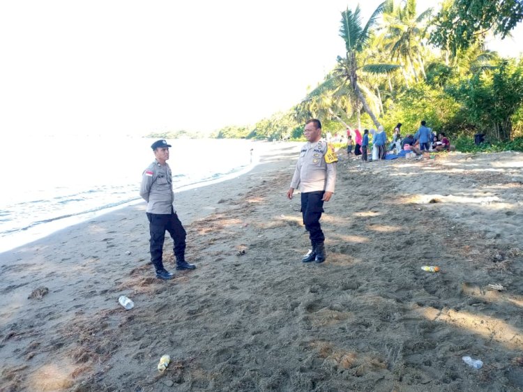Polsek Reo Maksimalkan Patroli dan Pengamanan di Sejumlah Objek Wisata Pantai Selama Libur Idul Adha 2026