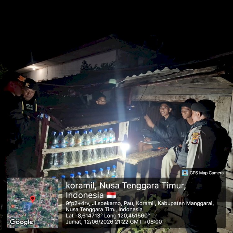 JAGA KAMTIBMAS TETAP KONDUSIF, PATROLI PERINTIS PRESISI SAT SAMAPTA POLRES MANGGARAI HADIR DI MALAM HARI SISIR WILAYAH RAWAN KRIMINALITAS