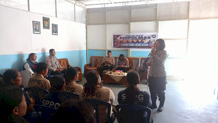 SAT BINMAS POLRES MANGGARAI BERIKAN EDUKASI KAMTIBMAS TENTANG LOVE SCAMMING DAN PENGGUNAAN PINJAMAN KOPERASI KEPADA RELAWAN SPPG COMPANG DALO