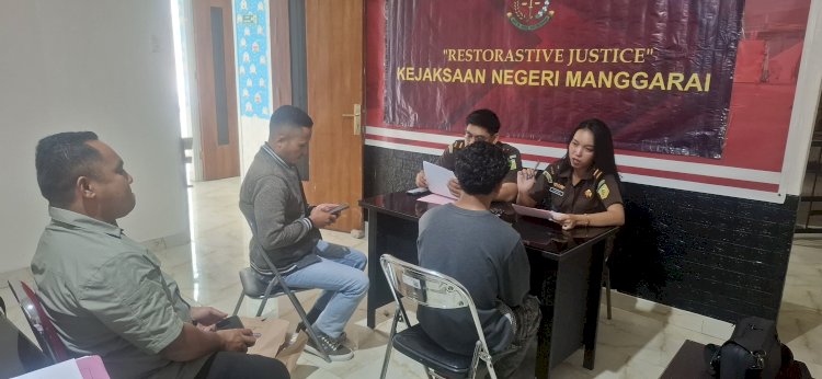 Polsek Reo Polres Manggarai Limpahkan Tersangka dan Barang Bukti Kasus Pencurian ke Kejaksaan Negeri, Wujud Komitmen Penegakan Hukum Profesional*