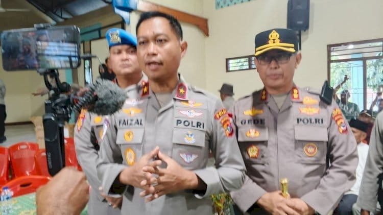 Ritual Bau Lolon Satukan Dua Kampung, Kapolda NTT Dorong Perdamaian Jadi Komitmen Bersama
