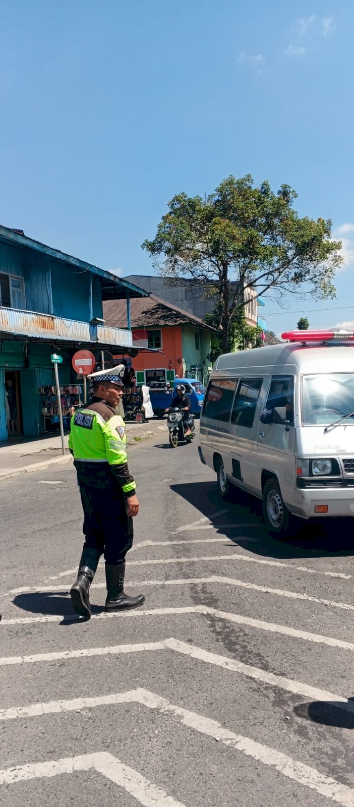 Sat Lantas Polres Manggarai Gelar Patroli KRYD dan Pengaturan Lalu Lintas, Tingkatkan Kesadaran Masyarakat Berlalu Lintas