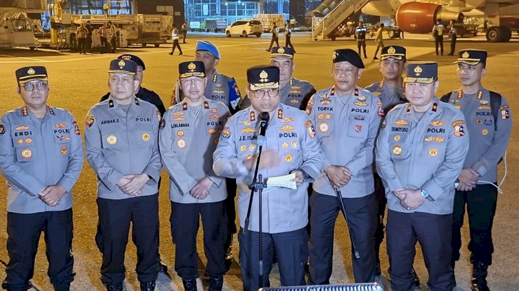 Polri Siapkan Personel Dukungan ke Flores untuk Perkuat Penanganan Gempa M 7,7*