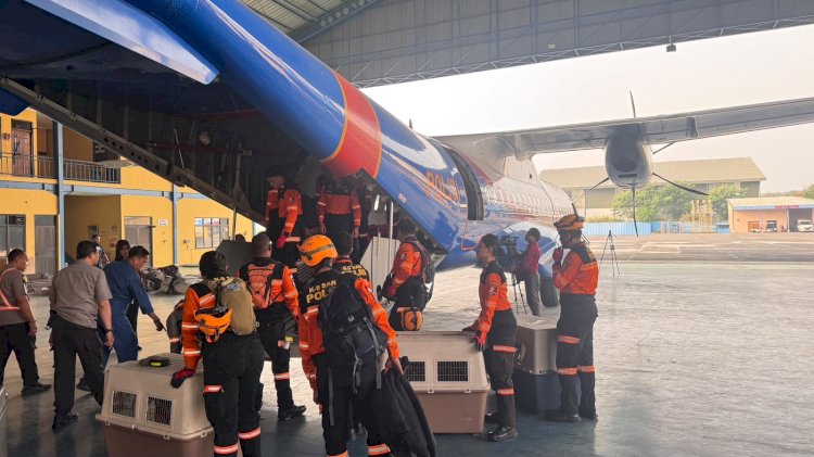 Polwan Polres Manggarai Timur Hadirkan Senyum Anak-Anak Pengungsi Gempa Lewat Trauma Healing