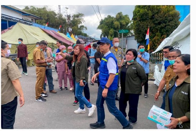 Menteri Kesehatan RI Tinjau Pasien Korban Gempa dan Pembangunan Rumah Sakit Lapangan di Manggarai