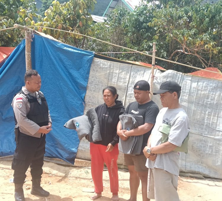 Polres Manggarai Salurkan Bantuan Kapolri kepada Warga Terdampak Gempa di Cibal