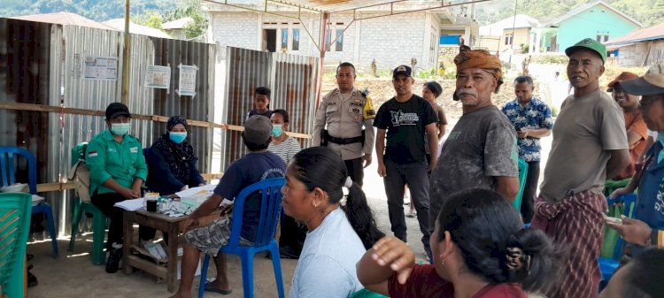Bhabinkamtibmas Kawal Pemeriksaan Kesehatan Gratis bagi Korban Gempa di Bangka Ruang