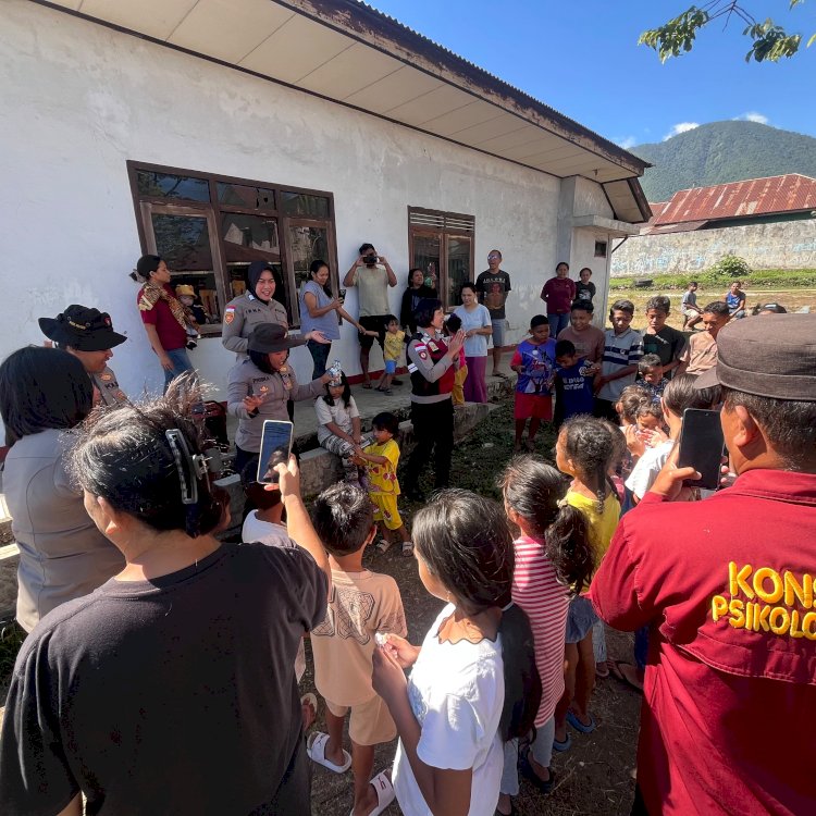 Bangkit Bersama Pascagempa, Polres Manggarai Berikan Trauma Healing kepada Anak Penyintas