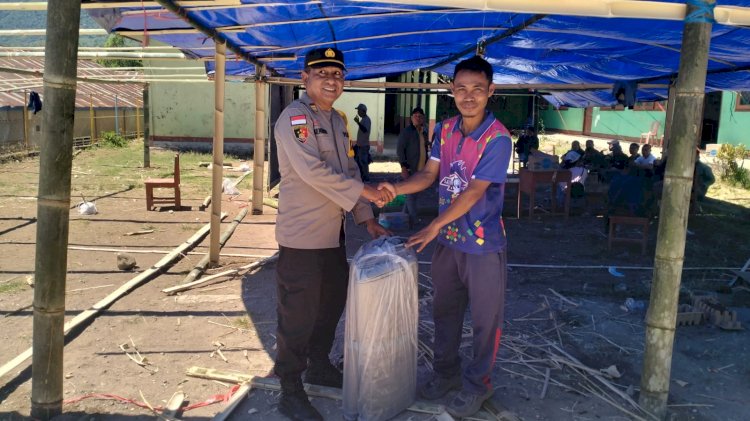PASCA GEMPA, POLRES MANGGARAI BANGUN 16 TENDA BELAJAR DI LIMA KECAMATAN DUKUNG PROSES BELAJAR MENGAJAR KEMBALI BERJALAN AMAN