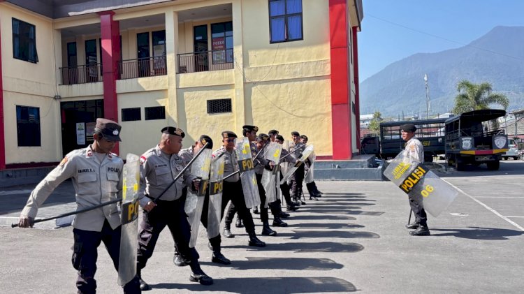 Sat Samapta Polres Manggarai Gelar Latihan Dalmas untuk Tingkatkan Kesiapsiagaan Personel