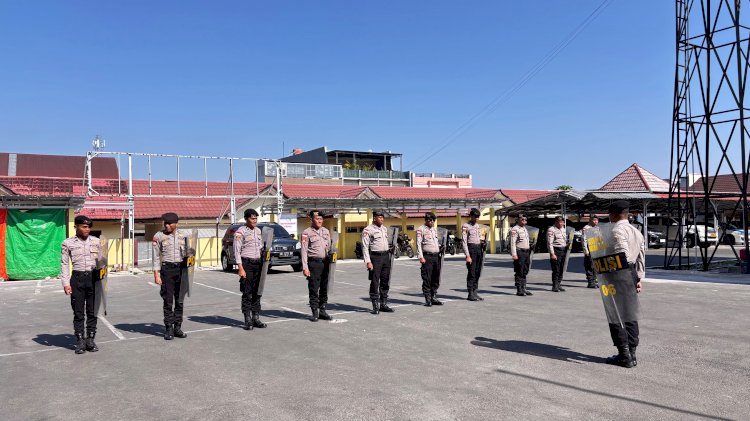 Sat Samapta Polres Manggarai Gelar Latihan Dalmas untuk Tingkatkan Kesiapsiagaan Personel